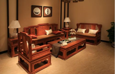 實木家具價格和紅木家具相比,哪個貴?