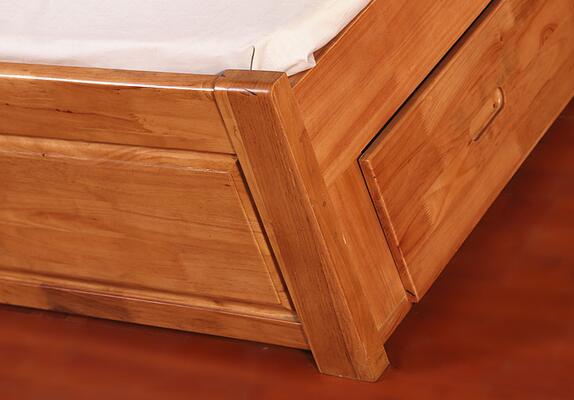 教你橡木與橡膠木的詳解區(qū)分高密高博木業(yè)家具