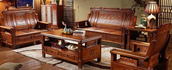 中式實(shí)木沙發(fā)的清洗保養(yǎng)指南